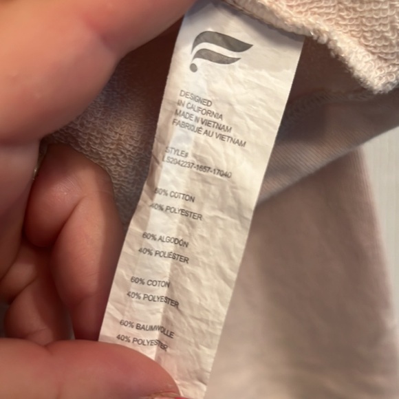 Fabletics brand size M pullover crop length hoodie - Picture 3 of 4